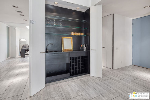 70120 Frank Sinatra Drive, Rancho Mirage CA: https://media.crmls.org/mediaz/762a87b4-add8-465b-8fcd-64cda35bca48.jpg