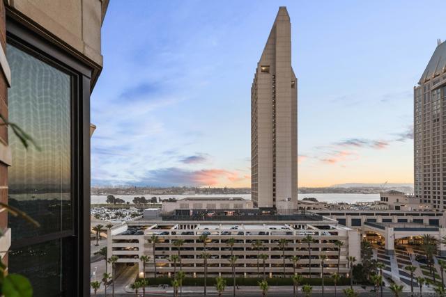 500 W Harbor, San Diego CA: https://media.crmls.org/mediaz/762b3e56-efdf-4182-80b9-f92d509b333b.jpg