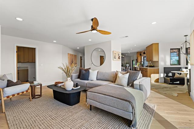 1170 Rancho Encinitas Dr, Encinitas CA: https://media.crmls.org/mediaz/762c3346-784f-43a5-ae4e-51fc78125488.jpg