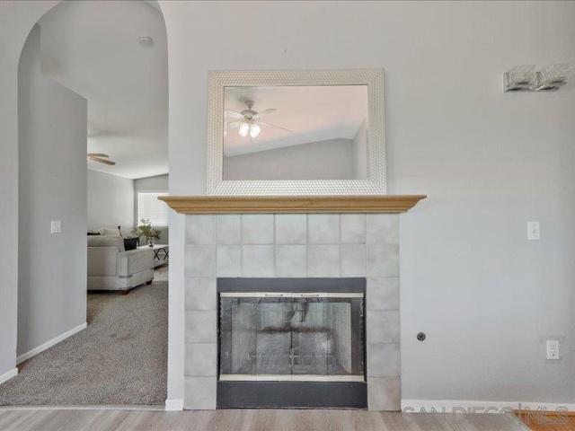 1277 Glencoe Dr, San Diego CA: https://media.crmls.org/mediaz/762c5922-a04d-415e-927b-d85680255684.jpg