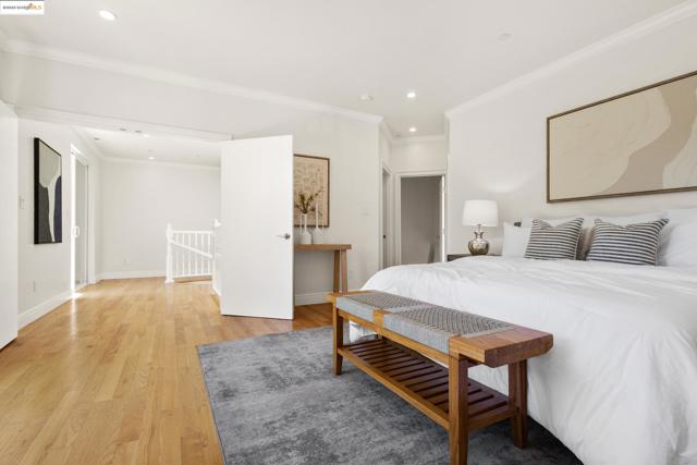 5915 Balboa Dr, Oakland CA: https://media.crmls.org/mediaz/762d81ac-d2ee-4fd0-ad6c-a2f87e256846.jpg