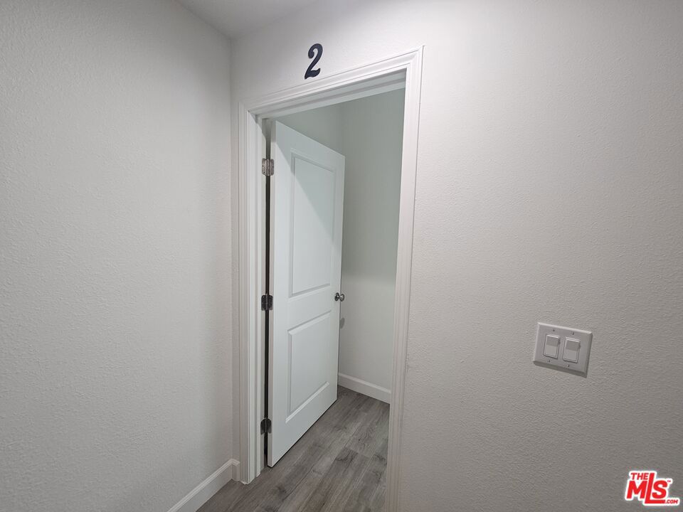 https://media.crmls.org/mediaz/762e5bef-1bd8-4802-a77d-991e69e3d3e6.jpg?preset=X-Large