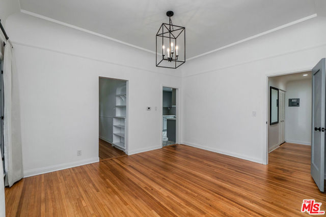 1530 S Ogden Drive, Los Angeles CA: https://media.crmls.org/mediaz/762ed292-5a05-48cd-960c-8df4e567d3f0.jpg