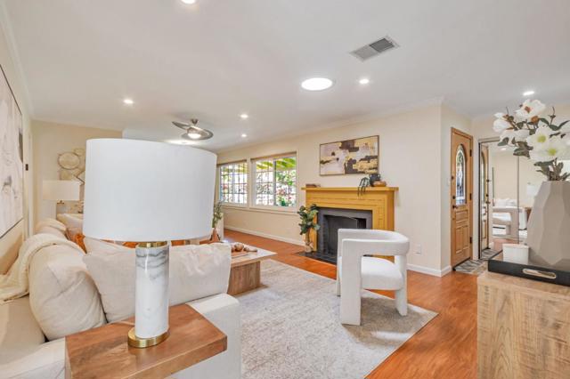 580 N Bayview Avenue, Sunnyvale CA: https://media.crmls.org/mediaz/762fcb0f-985e-4d5f-b345-27b7ed65fdd4.jpg