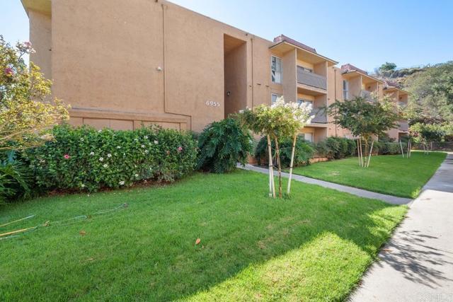 Detail Gallery Image 1 of 14 For 6955 Alvarado Rd #59,  San Diego,  CA 92120 - 2 Beds | 2 Baths