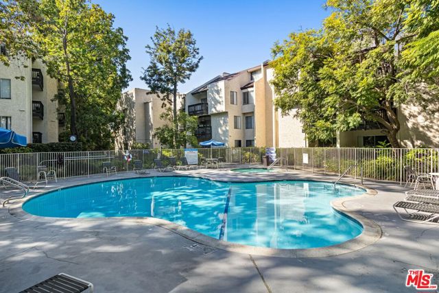 4202 Summertime Lane photo 1