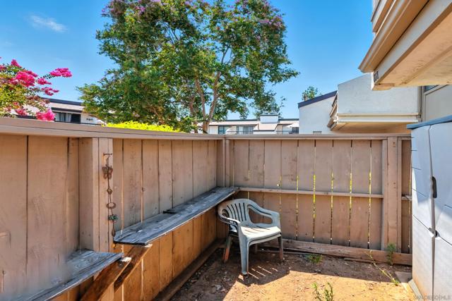 450 W W Vermont Ave, Escondido CA: https://media.crmls.org/mediaz/7630a8e0-0be4-499f-9d0b-c7ad156f15bf.jpg