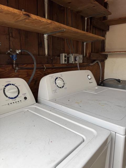 24545 Leona Drive, Hayward CA: https://media.crmls.org/mediaz/7630b6e9-2e51-4e7c-8c62-6e3ac330be12.jpg