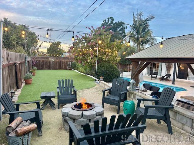3275 Maezel Ln, Carlsbad CA: https://media.crmls.org/mediaz/763171d1-322a-4f6f-9489-b60b52d79c66.jpg