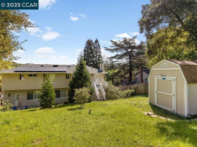 4430 Canyon Way, Martinez CA: https://media.crmls.org/mediaz/76322e4c-d014-44ba-8bd3-083dc59cd5d9.jpg