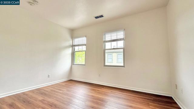 1136 TARAYA TERR - UNIT B, Hercules CA: https://media.crmls.org/mediaz/7632ddac-5d6b-4884-aa22-c844ebb18d5e.jpg