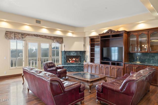 5287 N Creston Lane, Somis CA: https://media.crmls.org/mediaz/763374d1-5e3e-452e-8ae2-1f9585ceb946.jpg