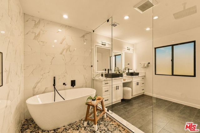 17723 Miranda Street photo 7