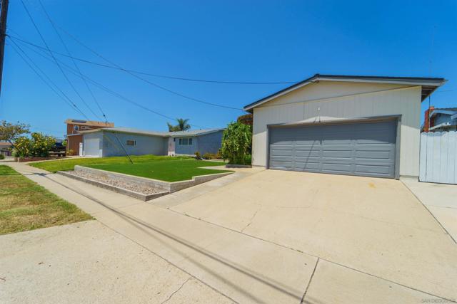7434 Salerno Street, San Diego CA: https://media.crmls.org/mediaz/7634ad8e-fd0c-4a80-a066-39a034a71ec6.jpg