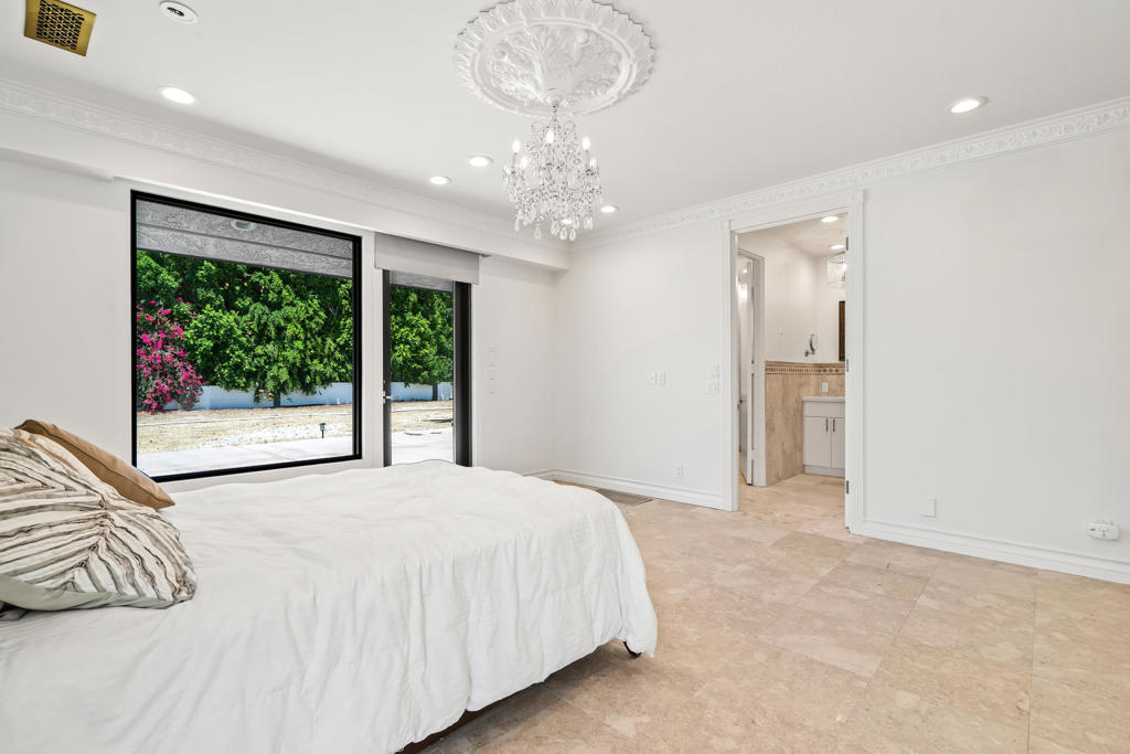 76355500 A818 46c0 Aaaa B4cbe453829e