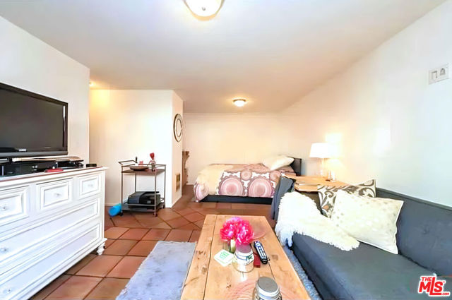 653 Marine Street photo 50