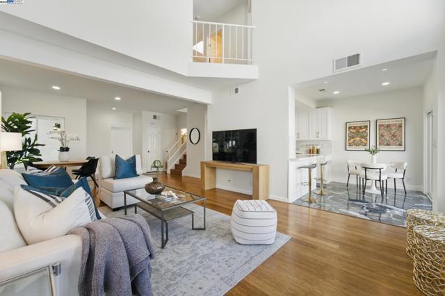 35864 Killorglin Cmn, Fremont CA: https://media.crmls.org/mediaz/7636ff42-5447-4304-88d0-cd9cd3574f70.jpg