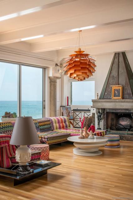 5143 Shore Drive, Carlsbad CA: https://media.crmls.org/mediaz/76378d13-6abd-406b-8fcc-dabaae546186.jpg