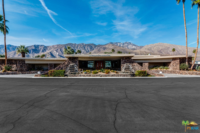 1597 E Sierra Way, Palm Springs CA: https://media.crmls.org/mediaz/763a6da3-fd7e-47e2-b5a8-220c37ac7029.jpg