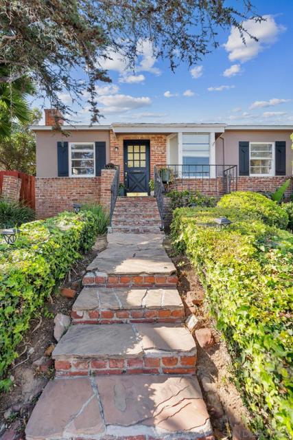 1260 LAW, San Diego CA: https://media.crmls.org/mediaz/763b0653-907f-44b6-8456-45524b99ef0e.jpg