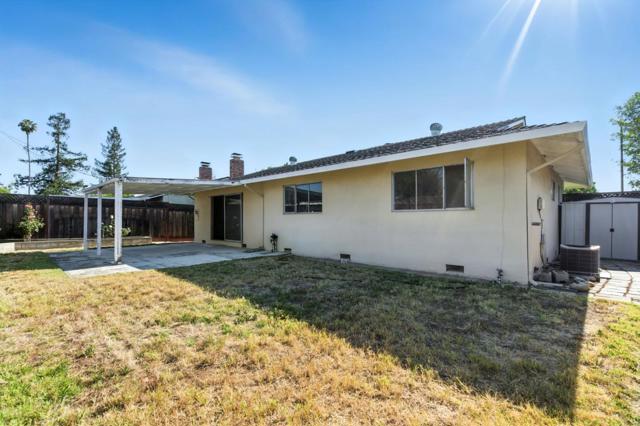 4887 Pepperwood Way, San Jose CA: https://media.crmls.org/mediaz/763b250d-3b36-4cf8-8380-727e25f69a01.jpg