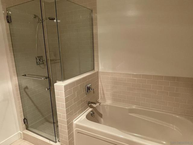 700 W Harbor, San Diego CA: https://media.crmls.org/mediaz/763b6dd9-df6a-47e4-976e-7109c75ba429.jpg