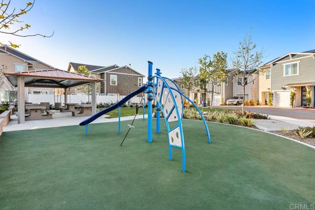 Detail Gallery Image 37 of 40 For 1505 Wingwood Ln, Vista,  CA 92083 - 3 Beds | 2/1 Baths