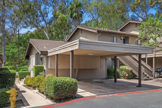 8370 Via Sonoma, La Jolla CA: https://media.crmls.org/mediaz/763dcf83-f4aa-44bb-93db-a800bd14a1bd.jpg