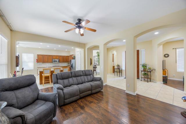 60284 Honeysuckle Street, La Quinta CA: https://media.crmls.org/mediaz/763e4ce1-df5f-4991-b0cd-72dc55e43356.jpg