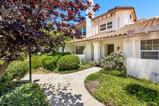 1651 S Juniper, Escondido CA: https://media.crmls.org/mediaz/763e5b28-0ce0-489d-b965-836fd70db51d.jpg