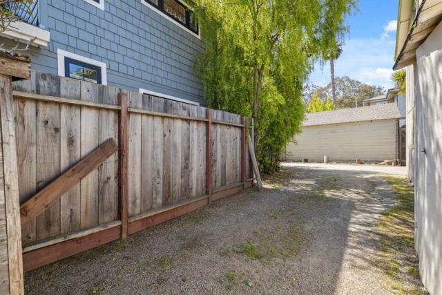 399 13th Avenue, Santa Cruz CA: https://media.crmls.org/mediaz/763fc83d-694b-4f0a-90d9-d452d0341a06.jpg