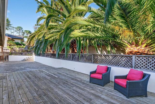 3475 Edgefield Place, Carmel CA: https://media.crmls.org/mediaz/763ff638-149a-4fc9-844a-74e4f39d30f5.jpg