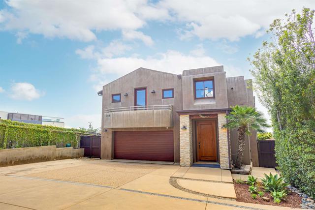 1464 Summit Ave, Cardiff by the Sea CA: https://media.crmls.org/mediaz/7640580b-8e51-4b05-93d4-bbdcec6c5bbd.jpg