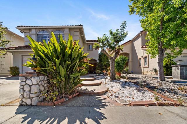 70 Meadowland Drive, Milpitas CA: https://media.crmls.org/mediaz/76417db3-98b8-4f31-bd84-c8780678b1e4.jpg
