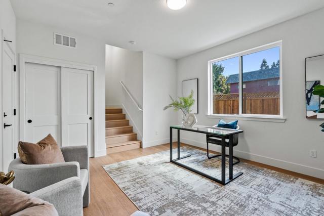 927 Woodside Road, Redwood City CA: https://media.crmls.org/mediaz/76419c41-088b-4843-aeac-b63f6f00ffe0.jpg
