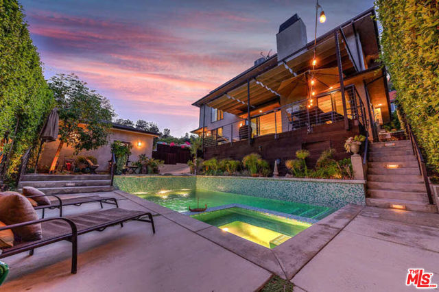 8573 Appian Way, Los Angeles CA: https://media.crmls.org/mediaz/7641ec99-8bae-4e23-9b30-e81ee450545a.jpg