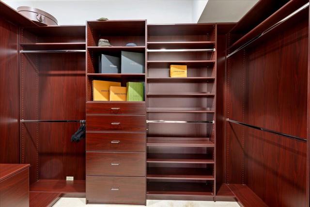 2 Deerfield Court, Rancho Mirage CA: https://media.crmls.org/mediaz/7642c21b-1ee8-42a2-9a09-466cf328ec60.jpg