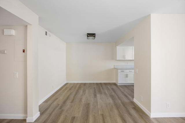 505 S Farrell Drive, Palm Springs CA: https://media.crmls.org/mediaz/764466bd-a940-47d2-8421-8e098dcad866.jpg
