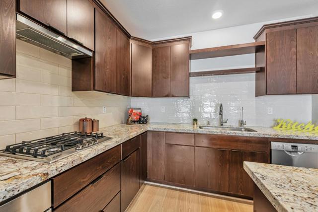 211 Spire, Fremont CA: https://media.crmls.org/mediaz/764481de-d120-48ec-89bc-eb6ea0b3da3f.jpg