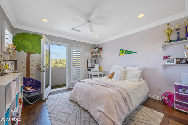 3269 Morning Ridge Avenue, Thousand Oaks CA: https://media.crmls.org/mediaz/7645b4aa-04ea-4ef9-86a2-8d58461ebe1f.jpg