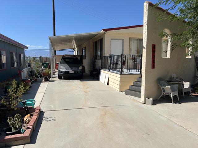 69280 Fairway Drive, Desert Hot Springs CA: https://media.crmls.org/mediaz/76468d37-96d3-4552-82c2-f9977123631e.jpg