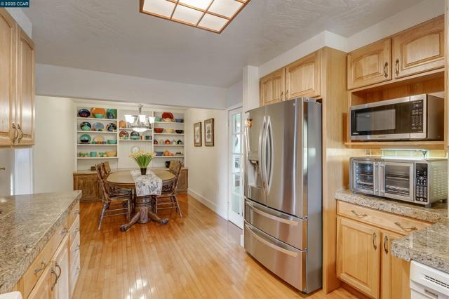 80 Diogenes Dr, Angwin CA: https://media.crmls.org/mediaz/7646a567-83f7-4614-ac4a-2e03917ee3a3.jpg
