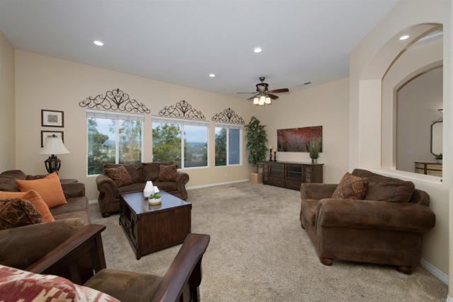 Detail Gallery Image 5 of 29 For 120 N Upas, Escondido,  CA 92025 - 4 Beds | 2/1 Baths