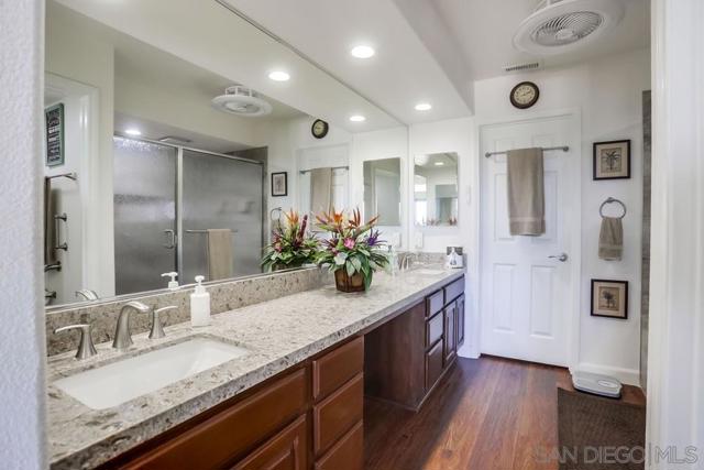 3367 Malta Way, Oceanside CA: https://media.crmls.org/mediaz/7648233c-d768-4ab7-bfc6-2ac7150a880a.jpg