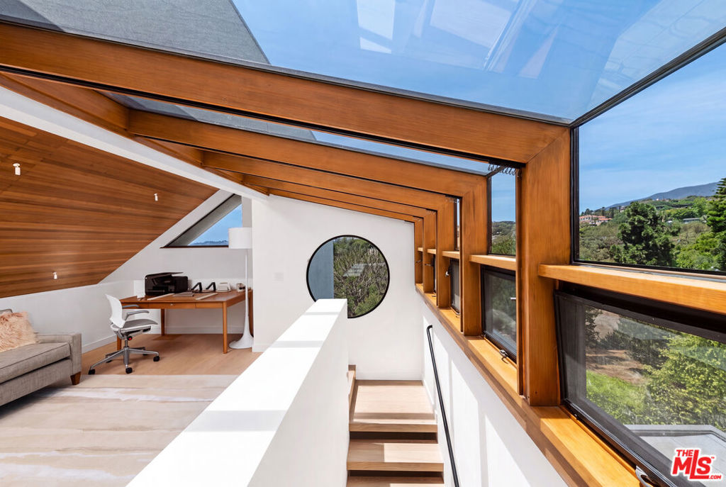 MLS #25617601 image #38