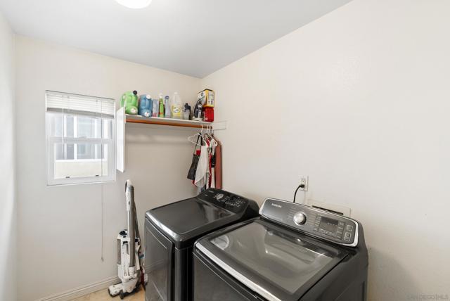 5562 Vista San Simeon, San Diego CA: https://media.crmls.org/mediaz/76491cee-0d6d-49a7-a328-7c92cbace642.jpg