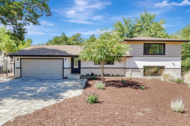 19680 Crestbrook Drive, Saratoga CA: https://media.crmls.org/mediaz/7649b911-8266-4de7-ae20-99d7e790a906.jpg