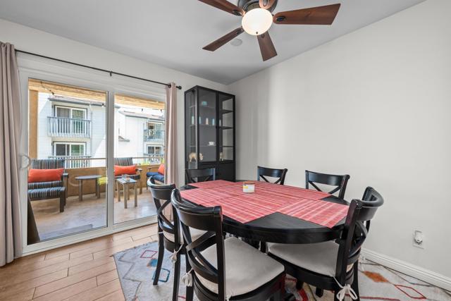 Detail Gallery Image 10 of 27 For 368 Hemlock Ave, Carlsbad,  CA 92008 - 2 Beds | 2/1 Baths