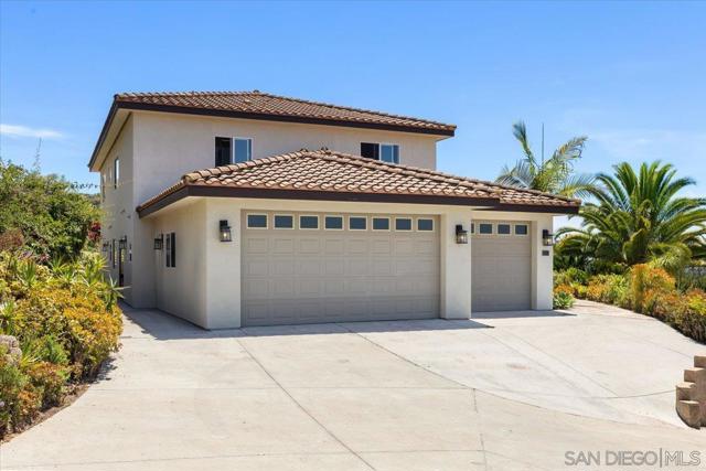 2342 CARIOCA PL, Vista CA: https://media.crmls.org/mediaz/764ac5d5-9cf7-4041-ae5c-0e4a75e46c79.jpg