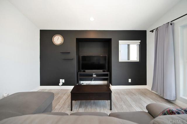 1656 Maria Avenue, Spring Valley CA: https://media.crmls.org/mediaz/764ad4c6-c227-496d-86d9-205c3cae95e0.jpg